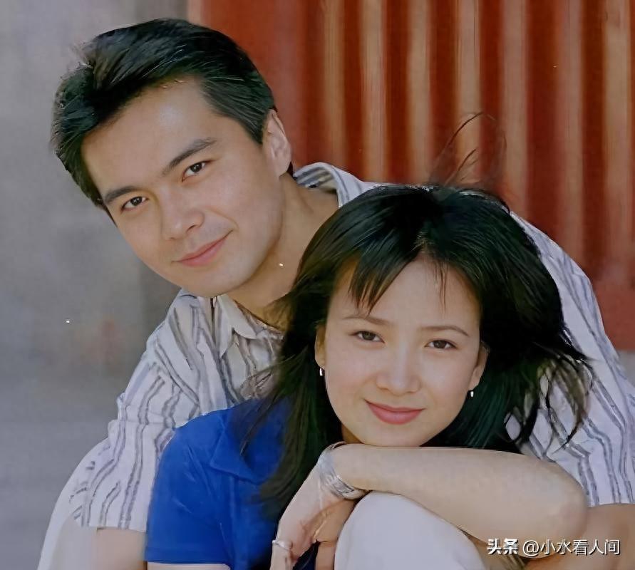 sofascore-何晴去世30天，许亚军终于发声，连续两次“示爱”，才知他多体面