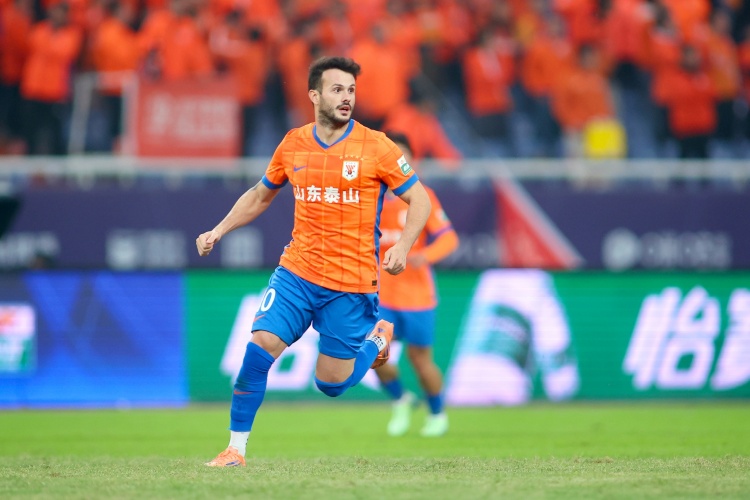 sofascore中文官网-赛季最佳球员！官方：山东泰山与32岁外援卡扎伊什维利完成续约